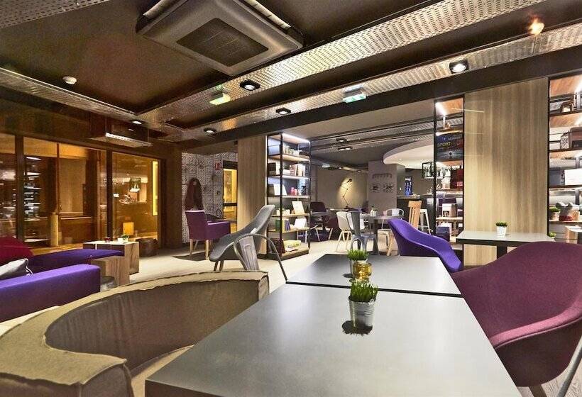 Отель Campanile Nancy Centre Gare