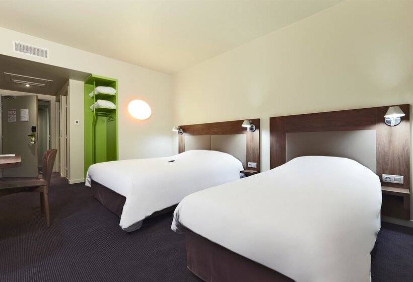 Отель Campanile Nancy Centre Gare