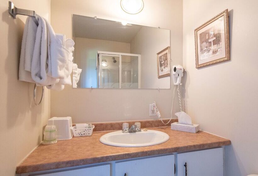 Hotel Canadas Best Value Inn & Suites Summerside