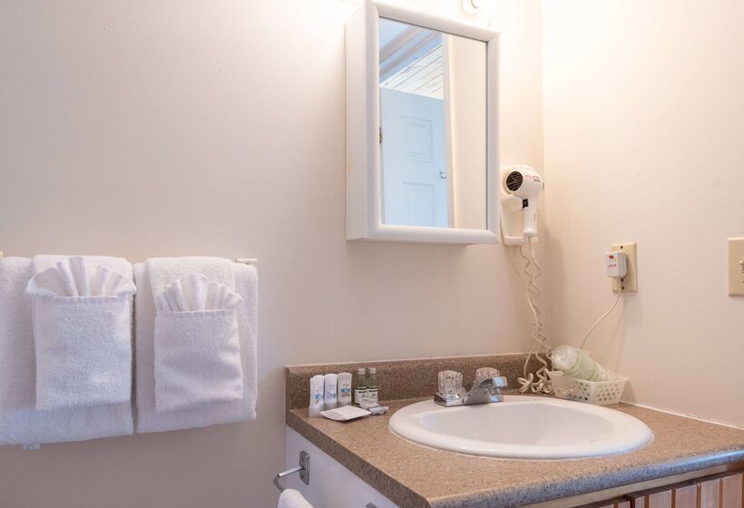 Hotel Canadas Best Value Inn & Suites Summerside