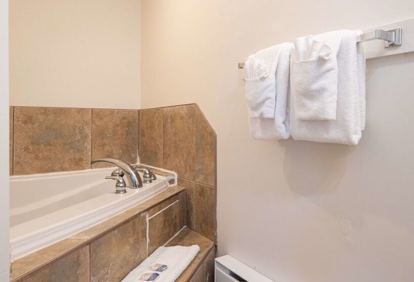 Hotel Canadas Best Value Inn & Suites Summerside