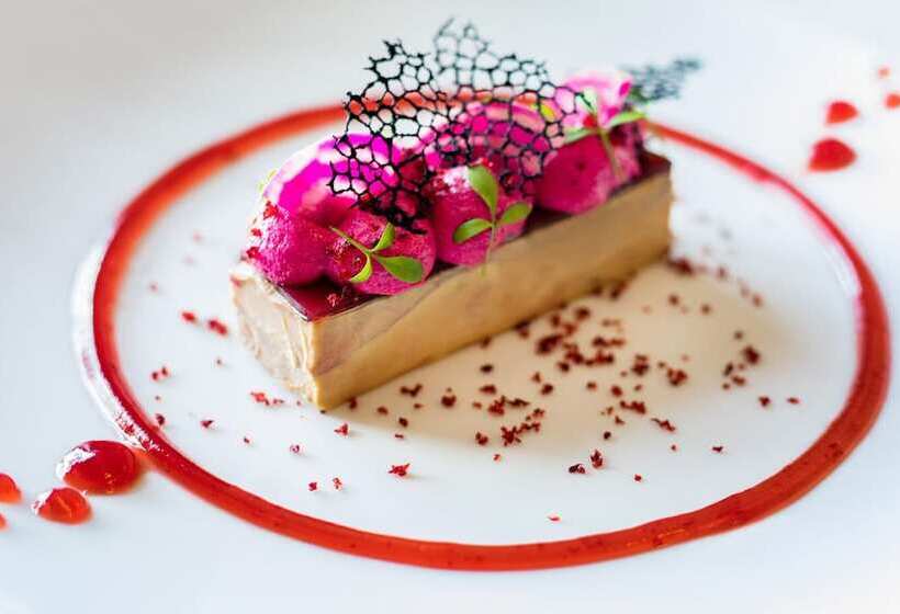 هتل Castel Beau Site