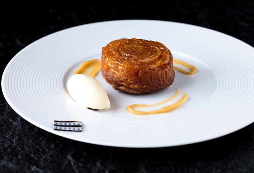 هتل Castel Beau Site