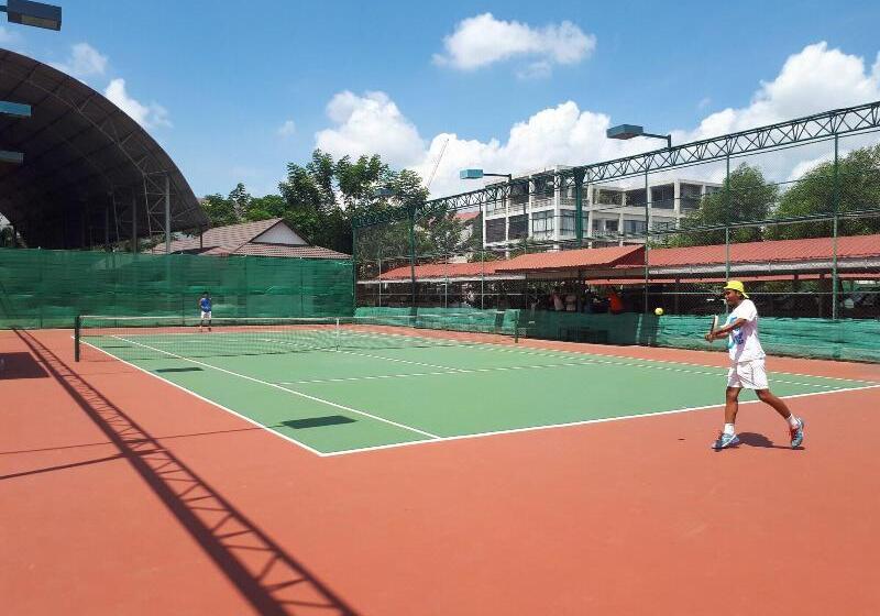 בית מלון כפרי Ccc  Airport