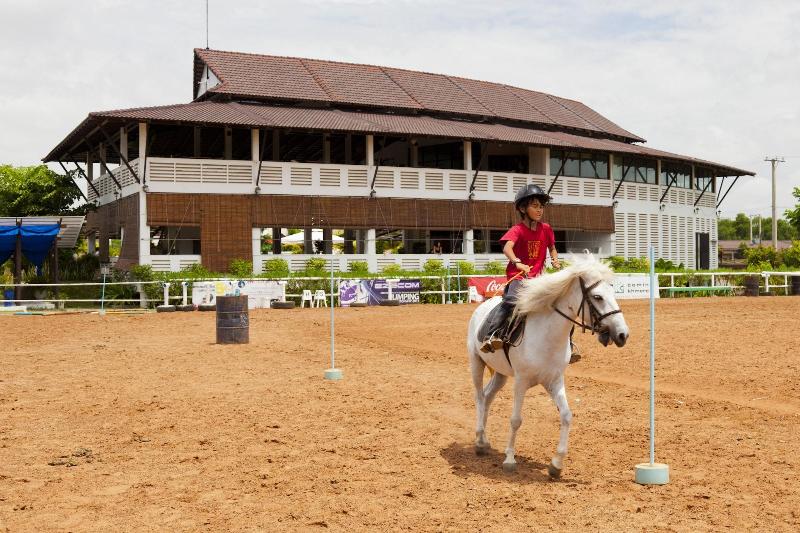 בית מלון כפרי Ccc  Airport