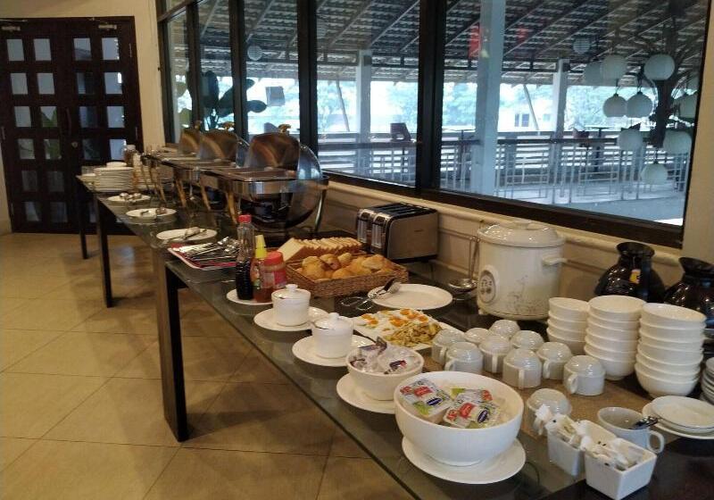 בית מלון כפרי Ccc  Airport