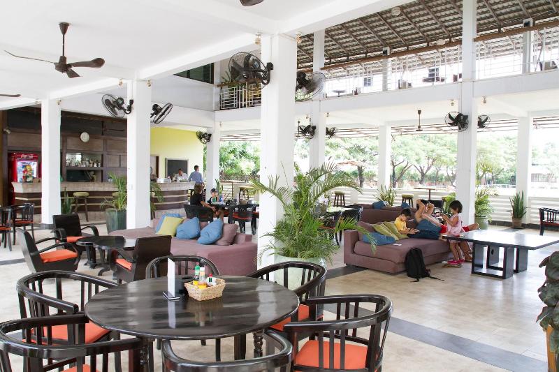 בית מלון כפרי Ccc  Airport