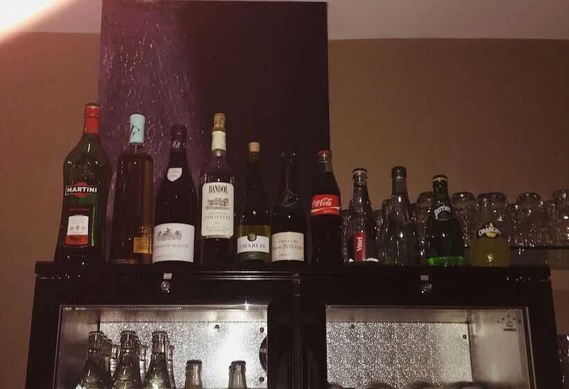 هتل Cecyl Reims Centre