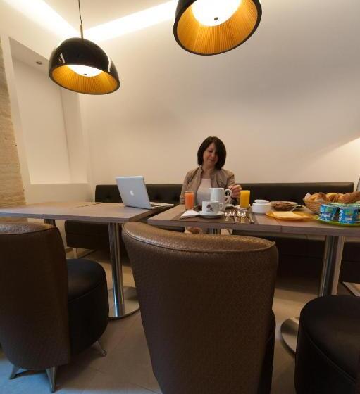 בית מלון כפרי Central