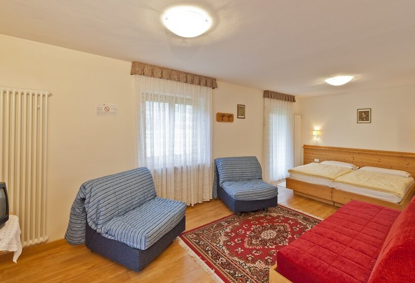 בית מלון כפרי Cesa Edelweiss