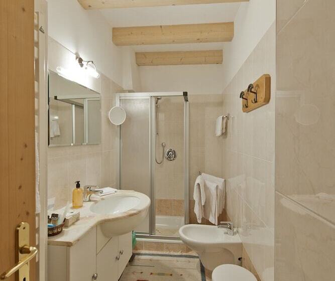 בית מלון כפרי Cesa Edelweiss