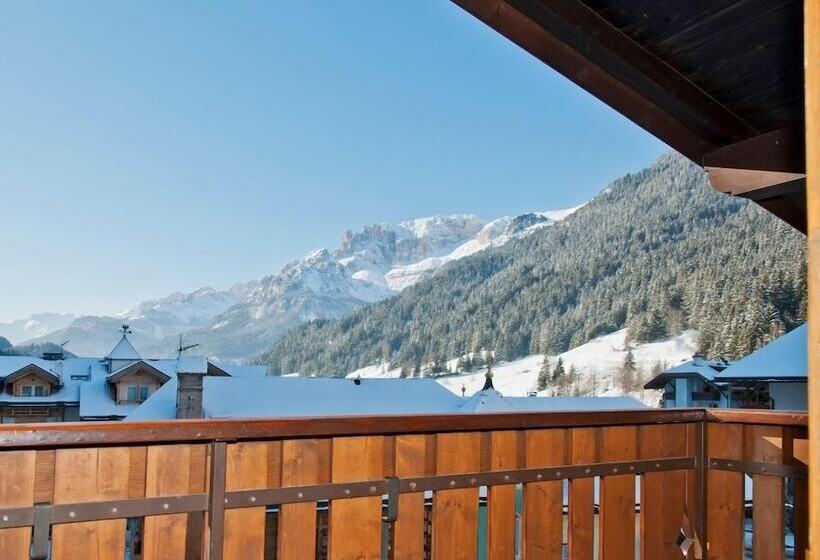 בית מלון כפרי Cesa Edelweiss