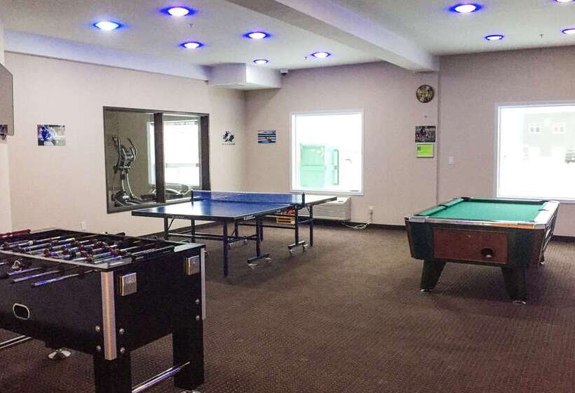 فندق Comfort Inn & Suites