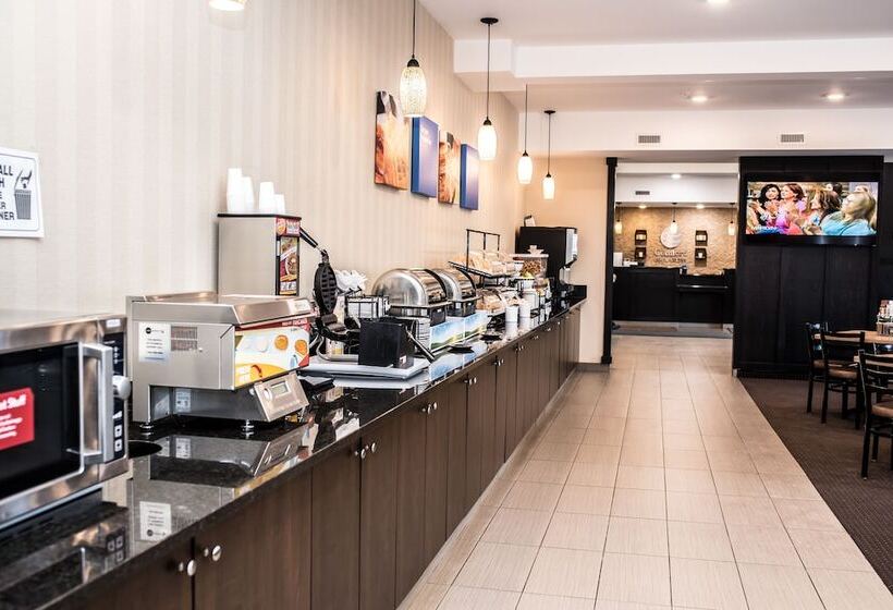 فندق Comfort Inn & Suites