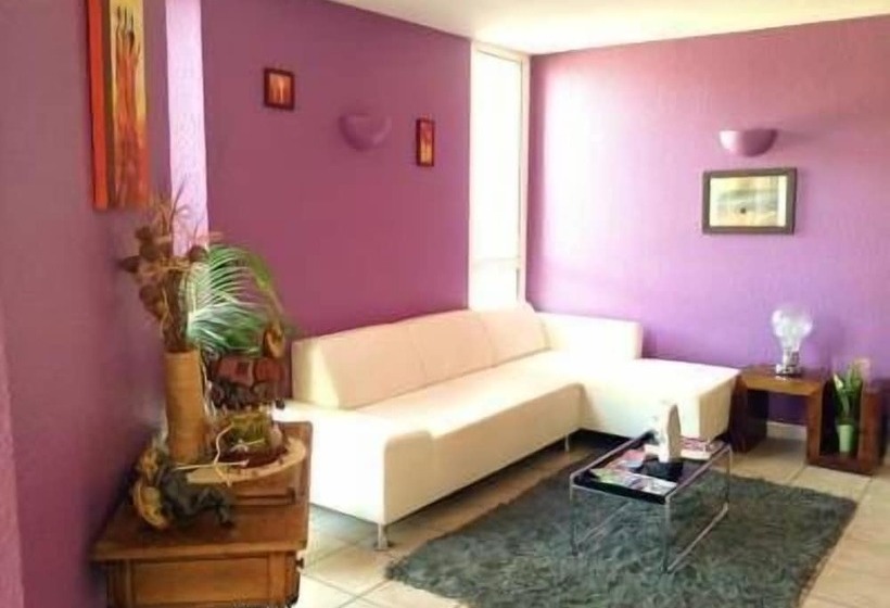 בית מלון כפרי Confortel Avignon