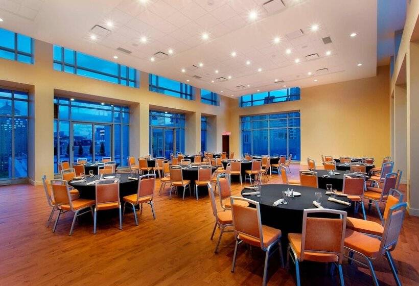 ホテル Courtyard By Marriott Montreal Downtown