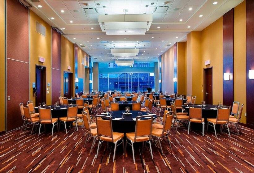 ホテル Courtyard By Marriott Montreal Downtown