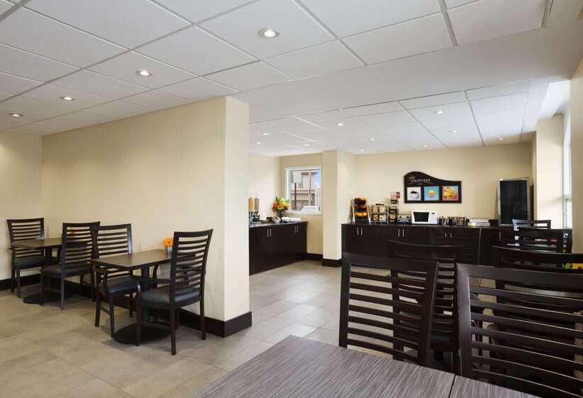 فندق Days Inn & Suites By Wyndham North Bay Downtown