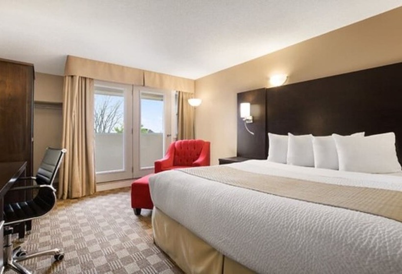 فندق Days Inn & Suites By Wyndham North Bay Downtown