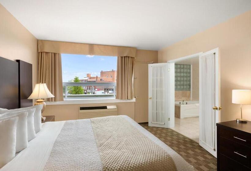 فندق Days Inn & Suites By Wyndham North Bay Downtown