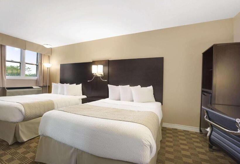 فندق Days Inn & Suites By Wyndham North Bay Downtown