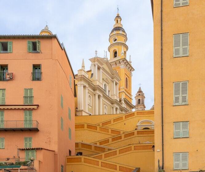 هتل De Belgique à Menton
