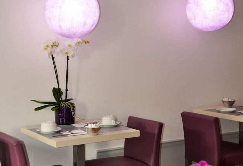 호텔 De La Croix Rousse