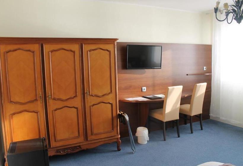 בית מלון כפרי De La Mer