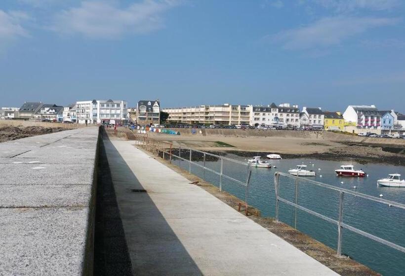 בית מלון כפרי De La Mer