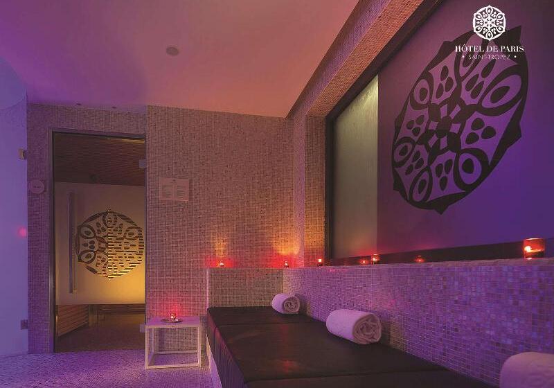 בית מלון כפרי De Paris Sainttropez