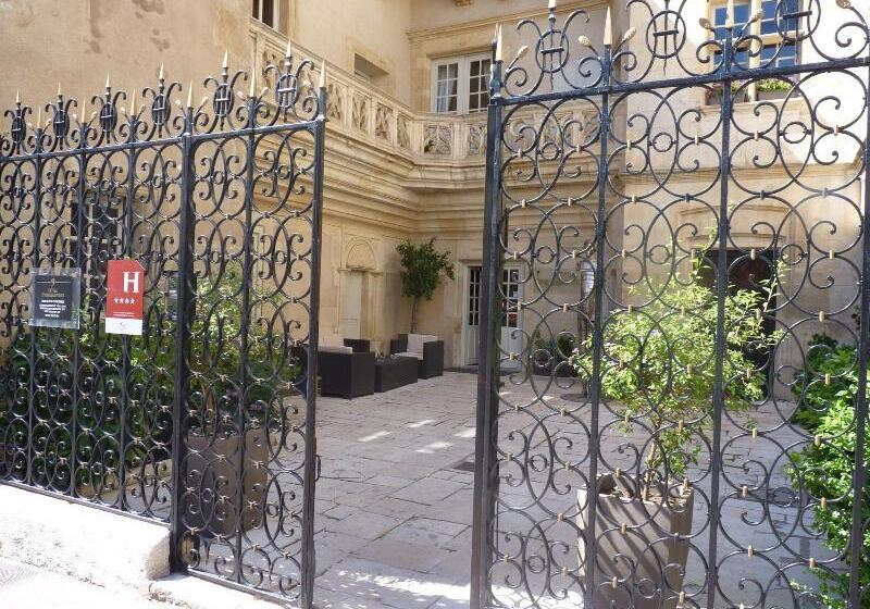 هتل D'haussonville