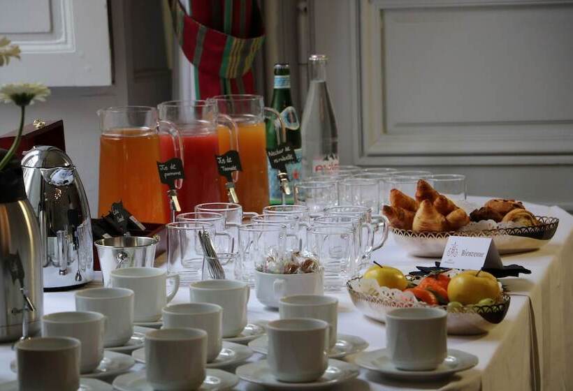 هتل D'haussonville