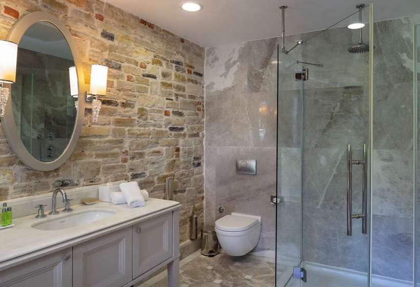 호텔 Doubletree By Hilton Kusadasi Special Class