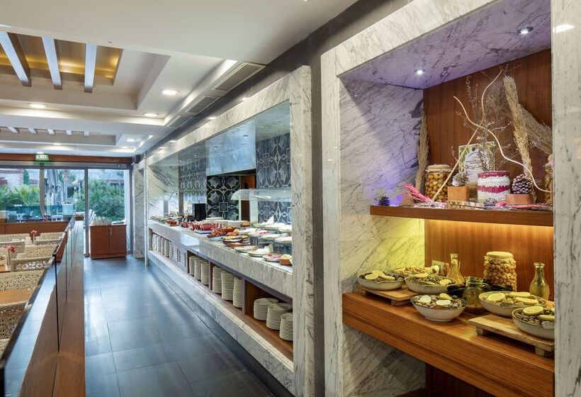 호텔 Doubletree By Hilton Kusadasi Special Class