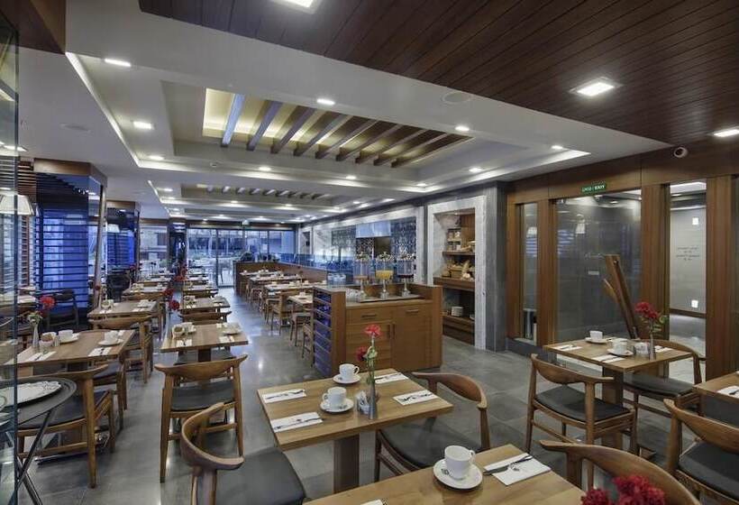 호텔 Doubletree By Hilton Kusadasi Special Class