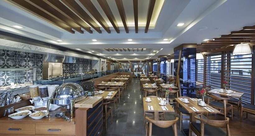 호텔 Doubletree By Hilton Kusadasi Special Class