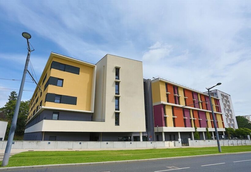 호텔 Eastlodge Lyon Est Eurexpo