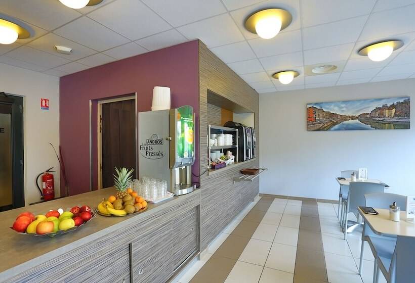 호텔 Eastlodge Lyon Est Eurexpo