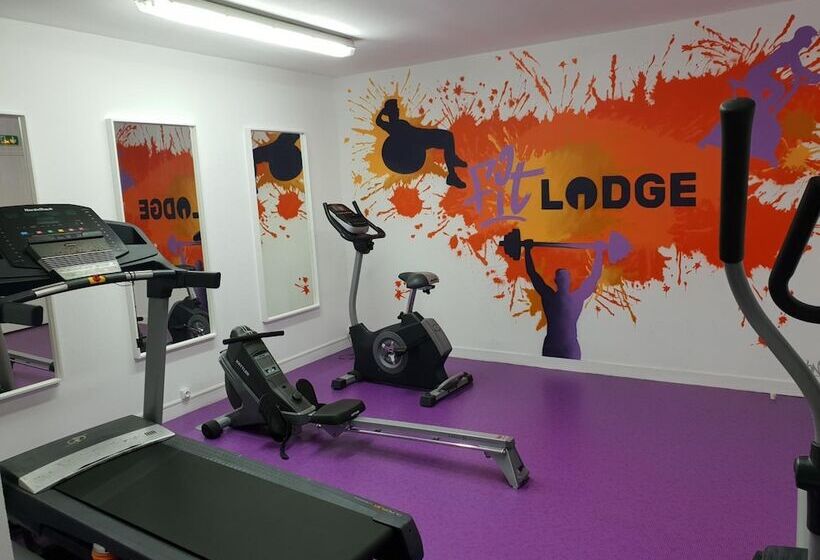 호텔 Eastlodge Lyon Est Eurexpo