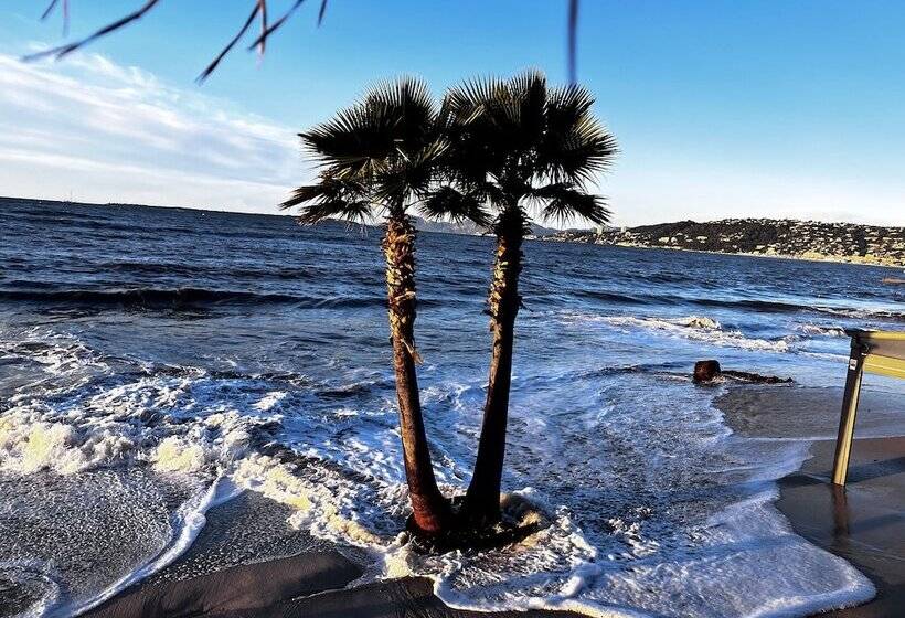 فندق Eden  La Baigneuse