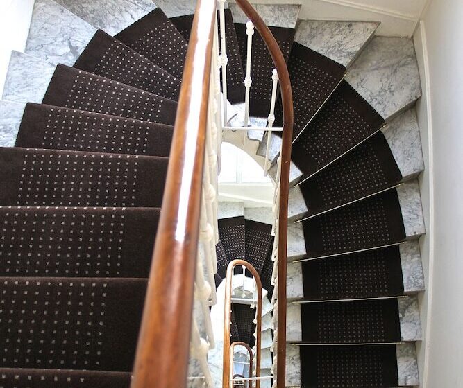 فندق Eden  La Baigneuse