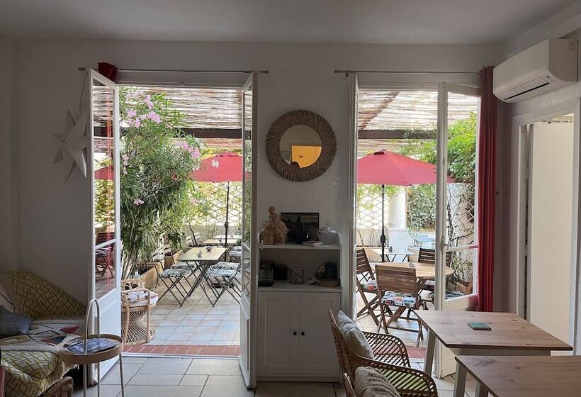 فندق Eden  La Baigneuse