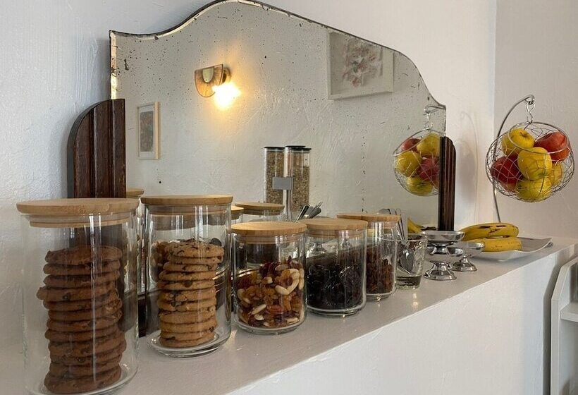 Отель Eden  La Baigneuse