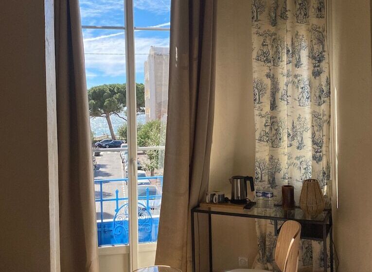 Отель Eden  La Baigneuse