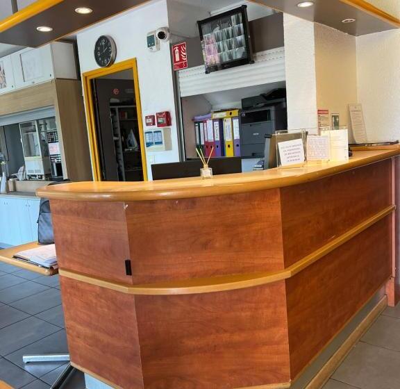 فندق Egg Hôtel Sarcelles