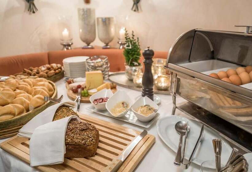 ホテル Eva,garden