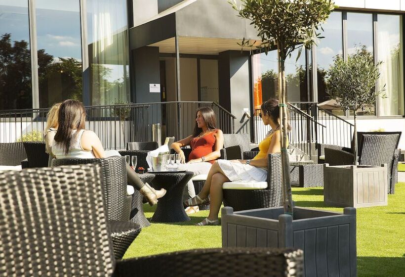 Executive Hotel Paris Gennevilliers