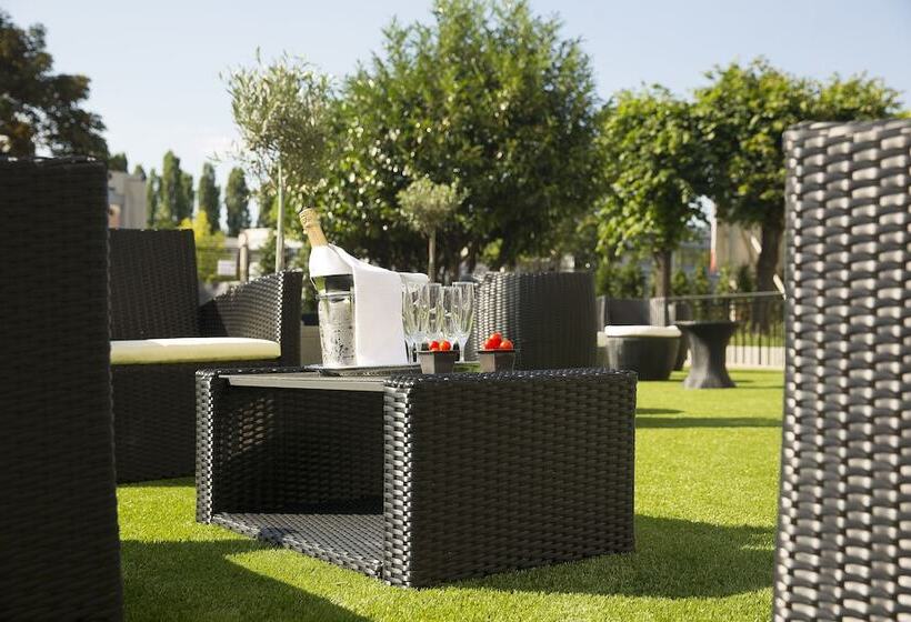 Executive Hotel Paris Gennevilliers