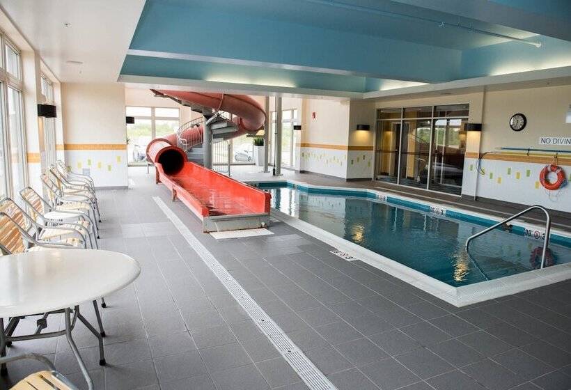 فندق Fairfield Inn & Suites By Marriott Moncton