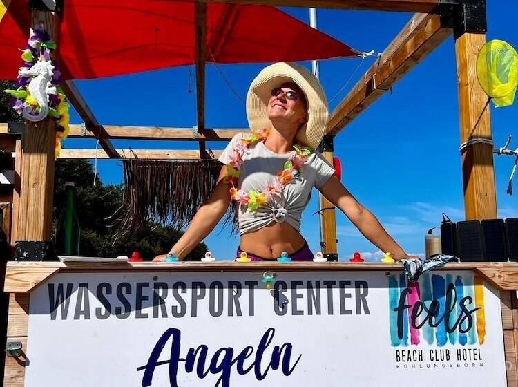 בית מלון כפרי Feels Beach Club